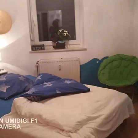Quiet 3-room Apartment, Directly On The S8 Appartement *