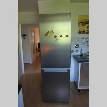 Quiet 3-room Apartment, Directly On The S8 Appartement *