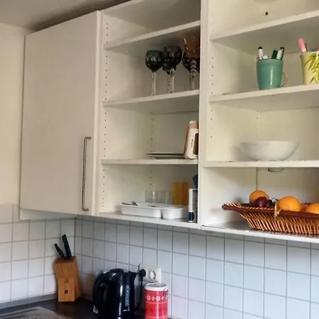 Quiet 3-room Apartment, Directly On The S8 *